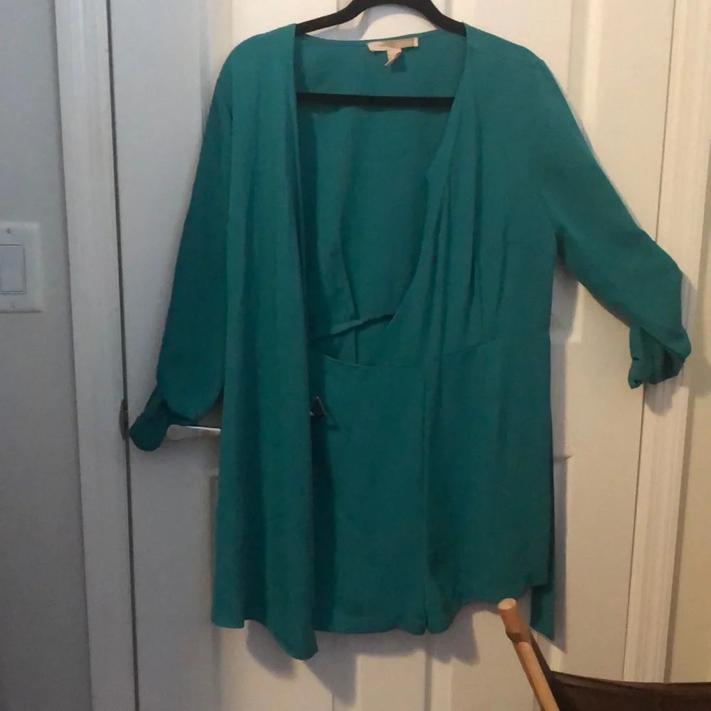 Romper - Picture 2 of 4